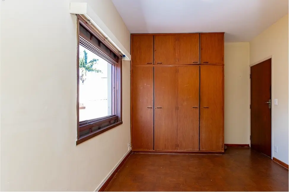 Foto 4 de Casa com 5 quartos à venda, 330m2 em Jardim Prudência, São Paulo - SP