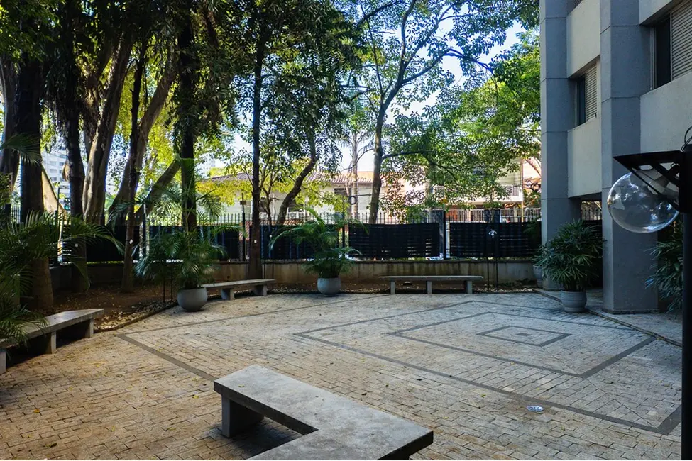 Apartamento com 3 quartos à venda, 140m2 em Moema, São Paulo - SP - imagem 7 Foto 7 de Apartamento com 3 quartos à venda, 140m2 em Moema, São Paulo - SP