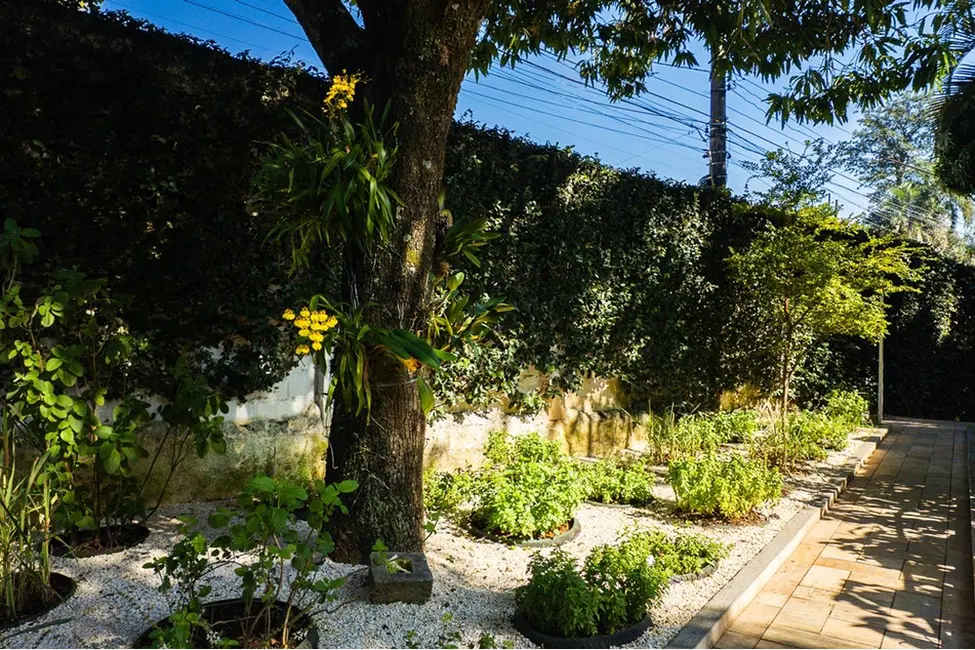 Apartamento com 3 quartos à venda, 140m2 em Moema, São Paulo - SP - imagem 2 Foto 2 de Apartamento com 3 quartos à venda, 140m2 em Moema, São Paulo - SP