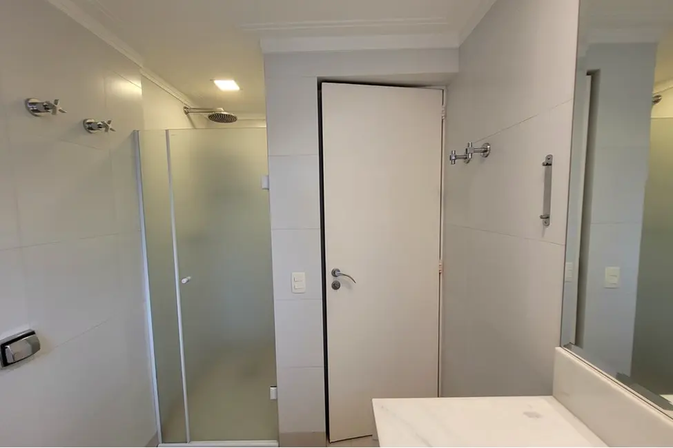 Apartamento com 3 quartos à venda, 127m2 em Moema, São Paulo - SP - imagem 5 Foto 5 de Apartamento com 3 quartos à venda, 127m2 em Moema, São Paulo - SP