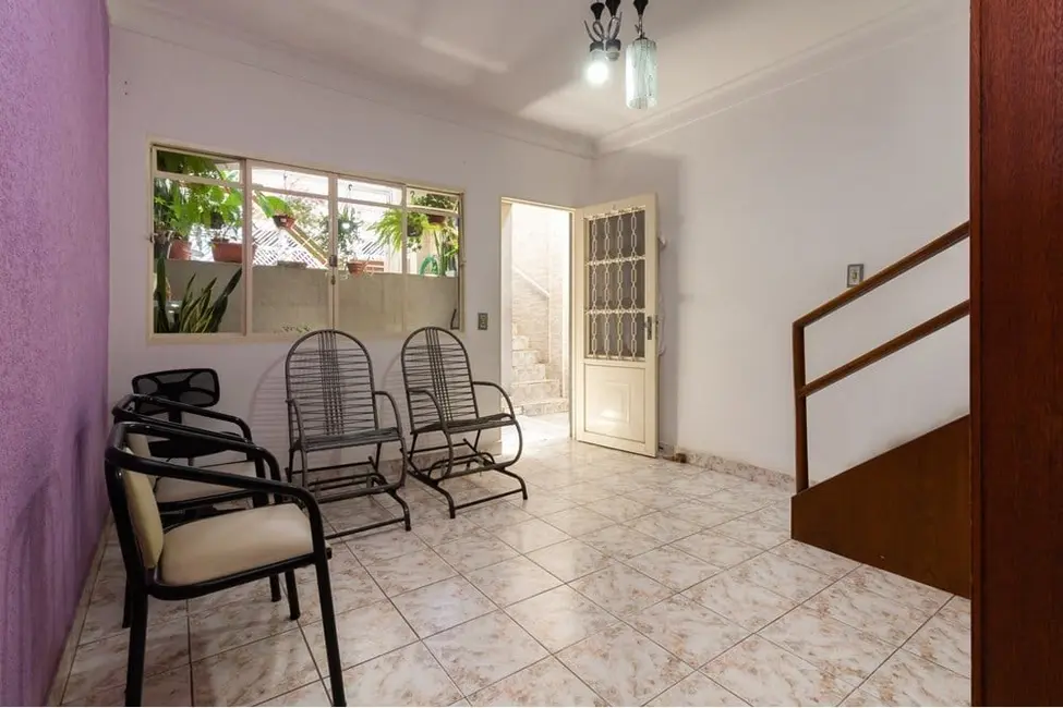 Casa com 4 quartos à venda, 226m2 em Helena Maria, Osasco - SP - imagem 4 Foto 4 de Casa com 4 quartos à venda, 226m2 em Helena Maria, Osasco - SP