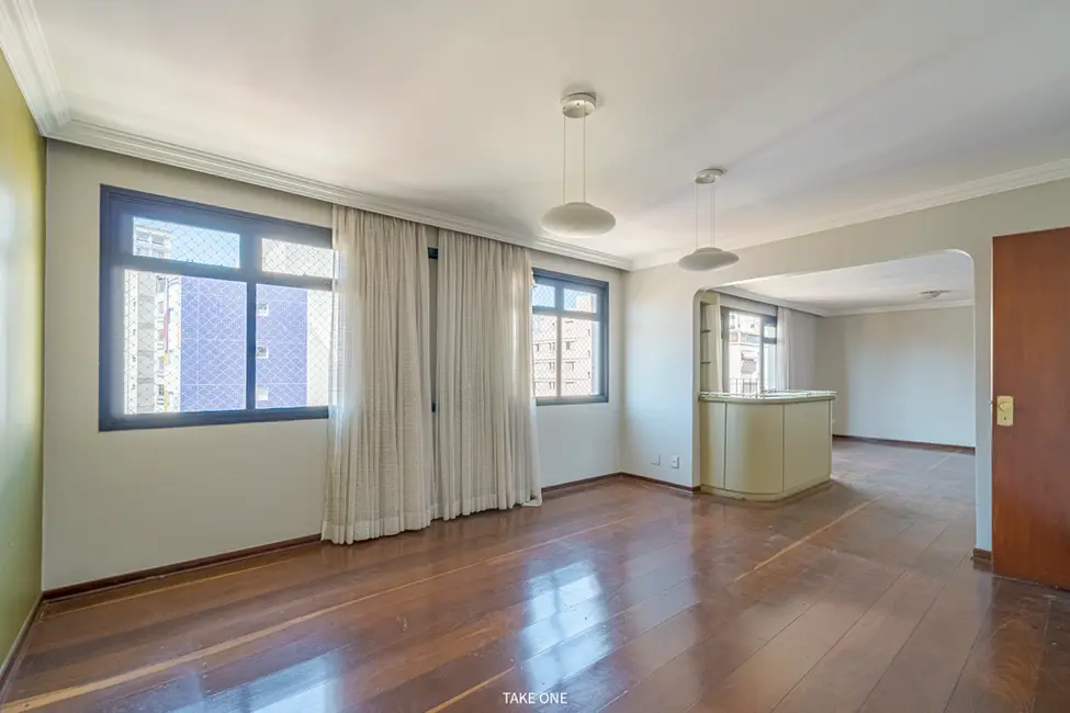 Foto 1 de Apartamento com 4 quartos à venda, 192m2 em Vila Itapura, Campinas - SP