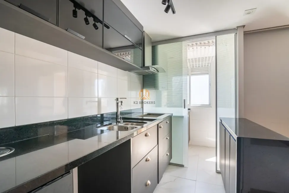 Foto 4 de Apartamento com 3 quartos à venda, 75m2 em Cabral, Curitiba - PR