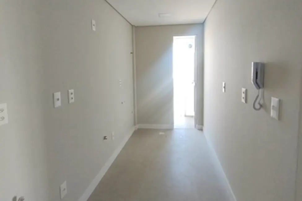 Apartamento com 3 quartos à venda, 85m2 em São João, Itajai - SC - imagem 7 Foto 7 de Apartamento com 3 quartos à venda, 85m2 em São João, Itajai - SC