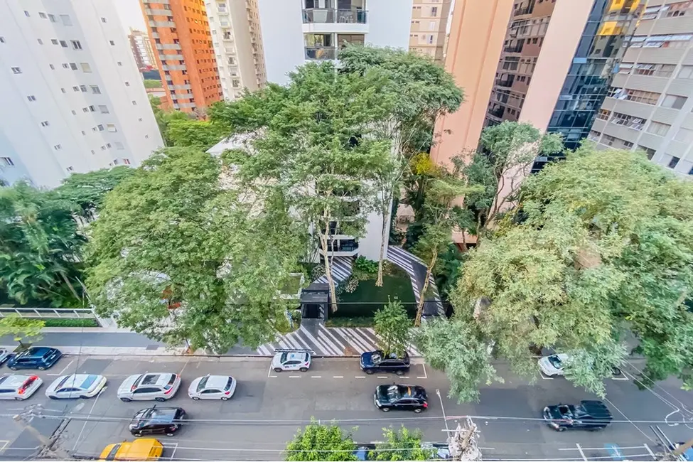 Foto 7 de Apartamento com 3 quartos à venda, 130m2 em Itaim Bibi, São Paulo - SP