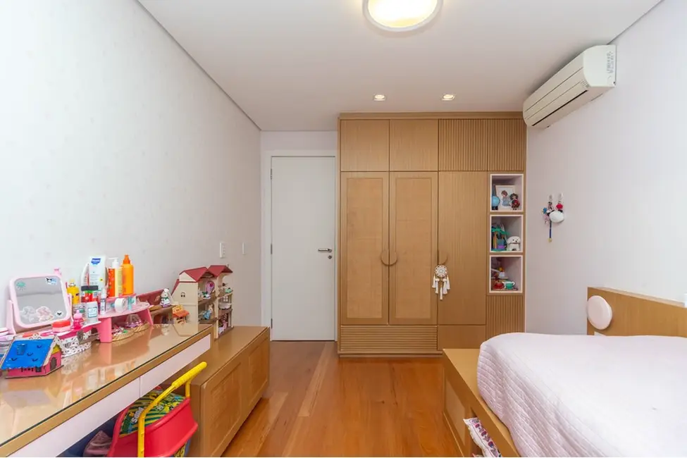 Foto 2 de Apartamento com 3 quartos à venda, 130m2 em Itaim Bibi, São Paulo - SP