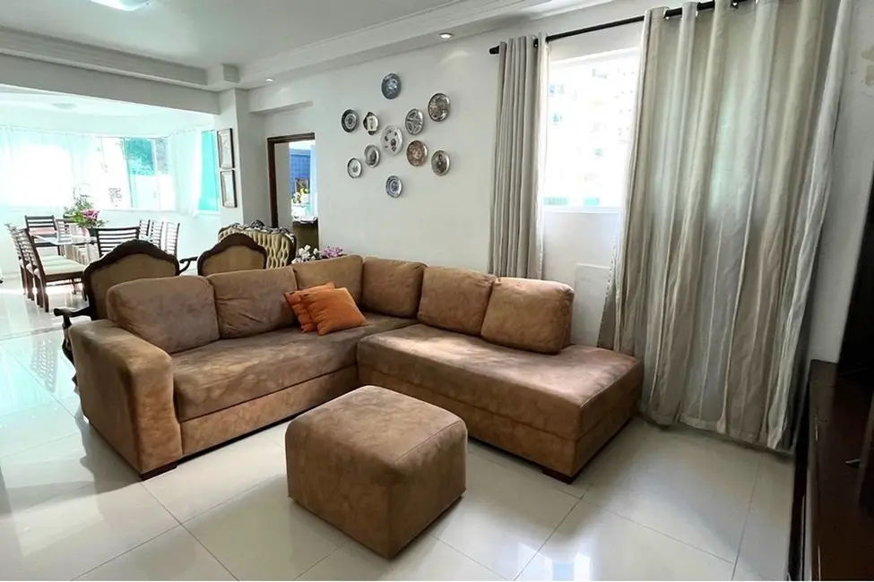 Foto 2 de Apartamento com 2 quartos à venda, 100m2 em Pioneiros, Balneario Camboriu - SC