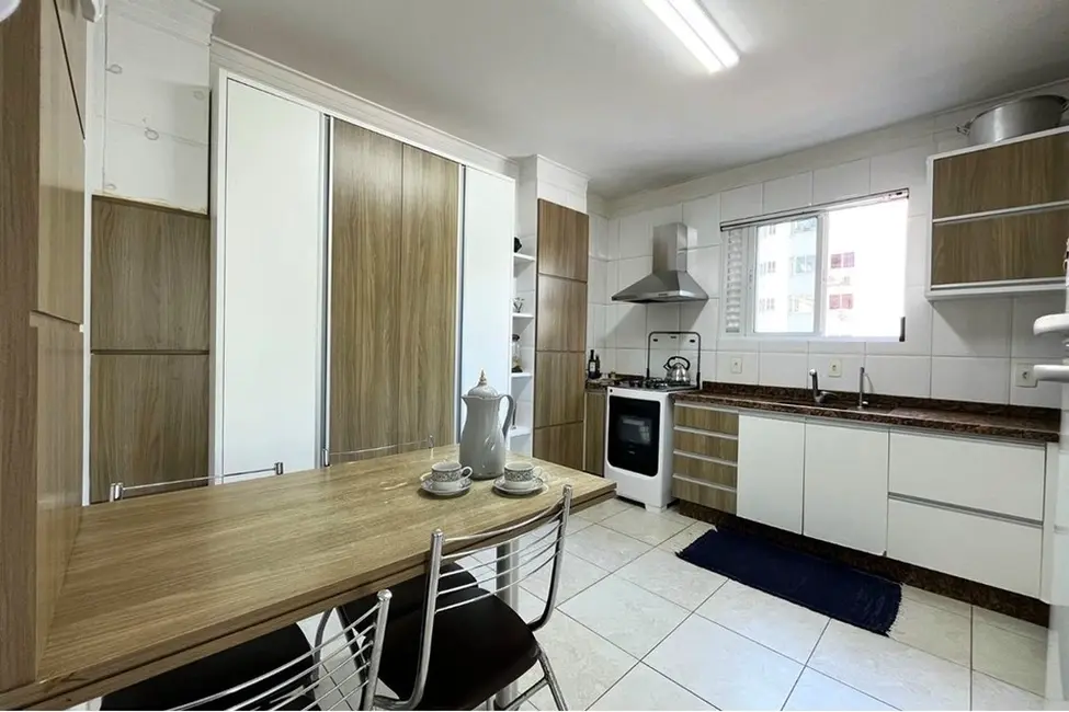 Foto 4 de Apartamento com 2 quartos à venda, 100m2 em Pioneiros, Balneario Camboriu - SC