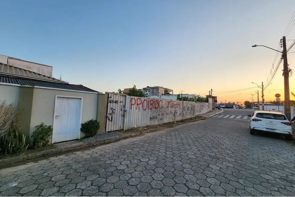 Foto 3 de Terreno / Lote à venda em Centro, Navegantes - SC
