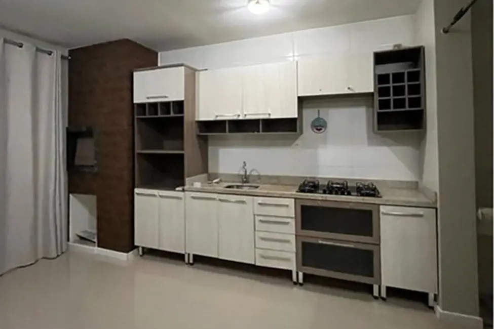 Foto 2 de Apartamento com 2 quartos à venda, 55m2 em Espinheiros, Itajai - SC