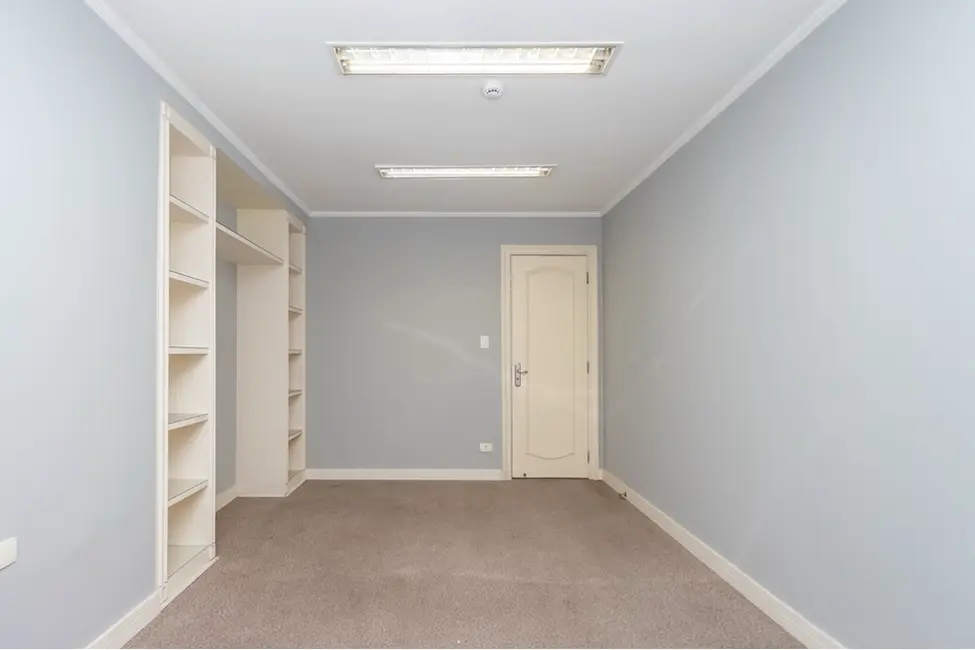 Sala Comercial à venda, 260m2 em República, São Paulo - SP - imagem 9 Foto 9 de Sala Comercial à venda, 260m2 em República, São Paulo - SP