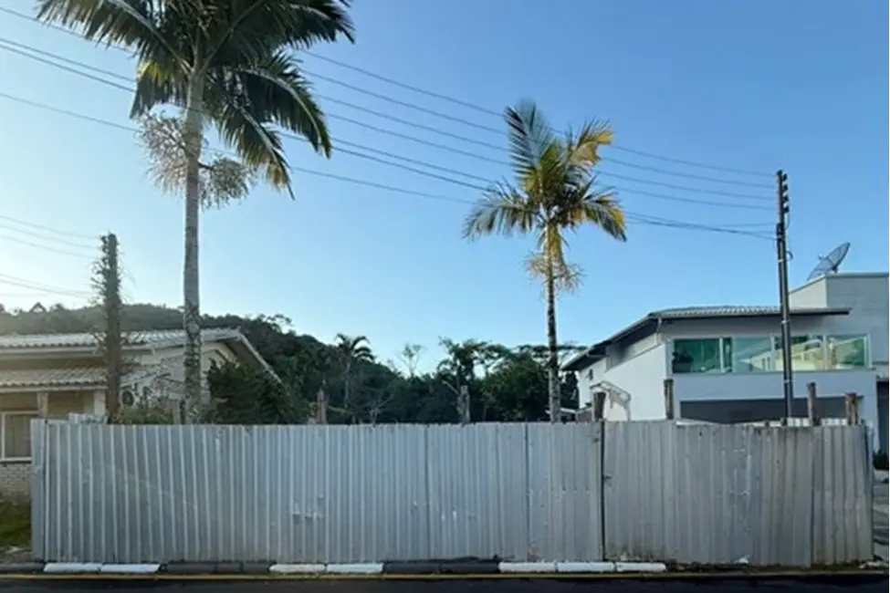 Foto 2 de Terreno / Lote à venda em Ariribá, Balneario Camboriu - SC