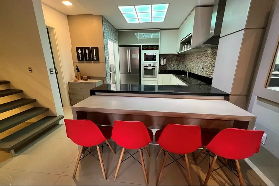 Foto 2 de Casa com 3 quartos à venda, 112m2 em Nova Esperança, Balneario Camboriu - SC