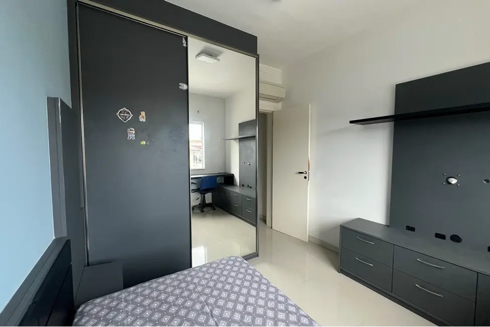 Foto 2 de Casa com 1 quarto à venda, 112m2 em Nova Esperança, Balneario Camboriu - SC