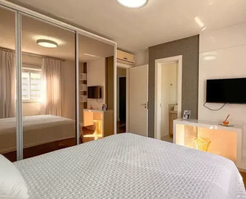 Apartamento com 4 quartos à venda, 400m2 em Centro, Camboriu - SC - imagem 9 Foto 9 de Apartamento com 4 quartos à venda, 400m2 em Centro, Camboriu - SC