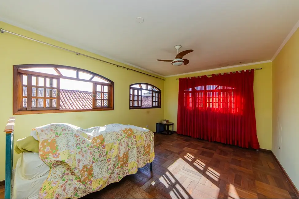 Casa com 6 quartos à venda, 418m2 em Pousada dos Bandeirantes, Carapicuiba - SP - imagem 7 Foto 7 de Casa com 6 quartos à venda, 418m2 em Pousada dos Bandeirantes, Carapicuiba - SP