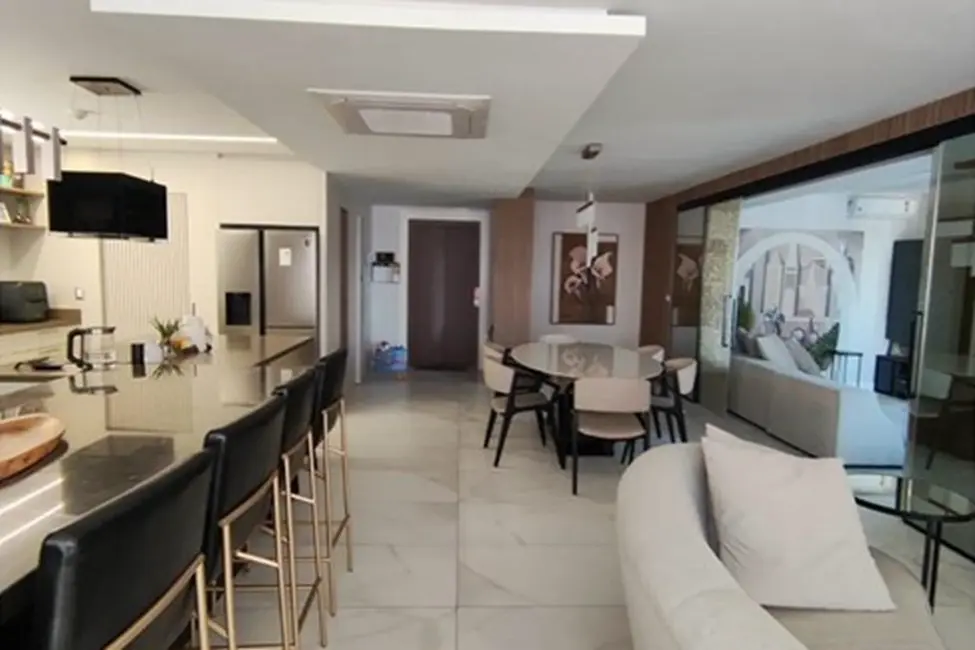 Foto 2 de Apartamento com 3 quartos à venda, 167m2 em Centro, Balneario Camboriu - SC