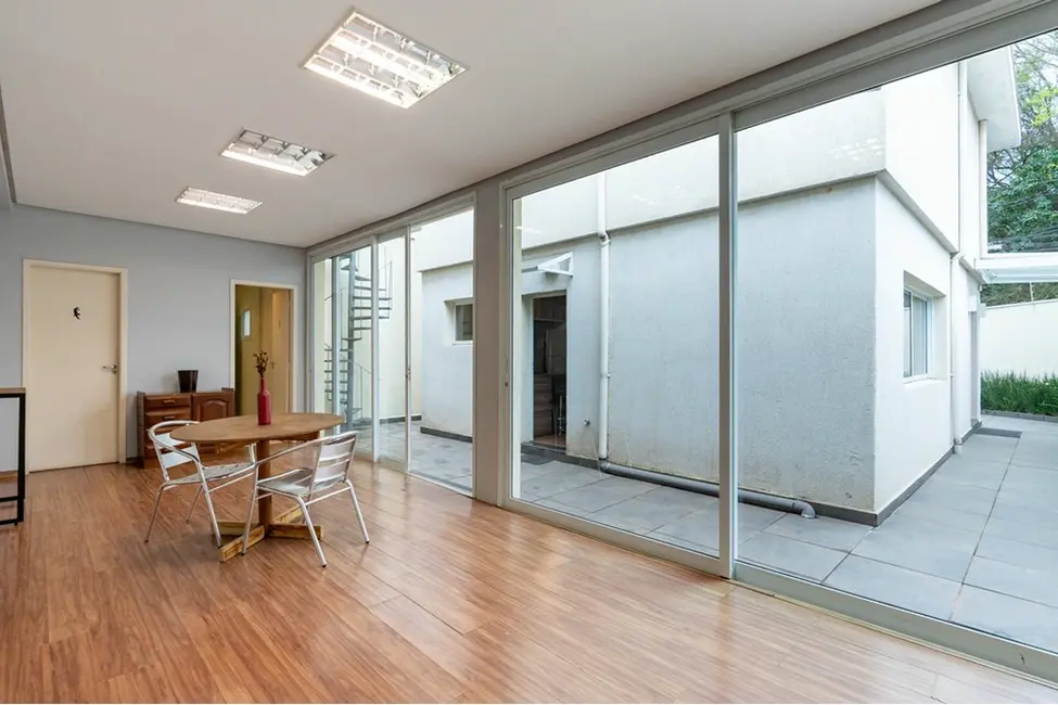 Foto 5 de Casa com 3 quartos à venda, 133m2 em Jardim Petrópolis, São Paulo - SP