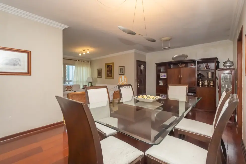Apartamento com 4 quartos à venda, 165m2 em Moema, São Paulo - SP - imagem 8 Foto 8 de Apartamento com 4 quartos à venda, 165m2 em Moema, São Paulo - SP