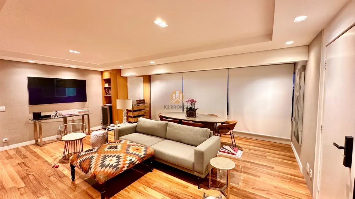 Foto 5 de Apartamento com 3 quartos à venda, 223m2 em Jardim Guedala, São Paulo - SP