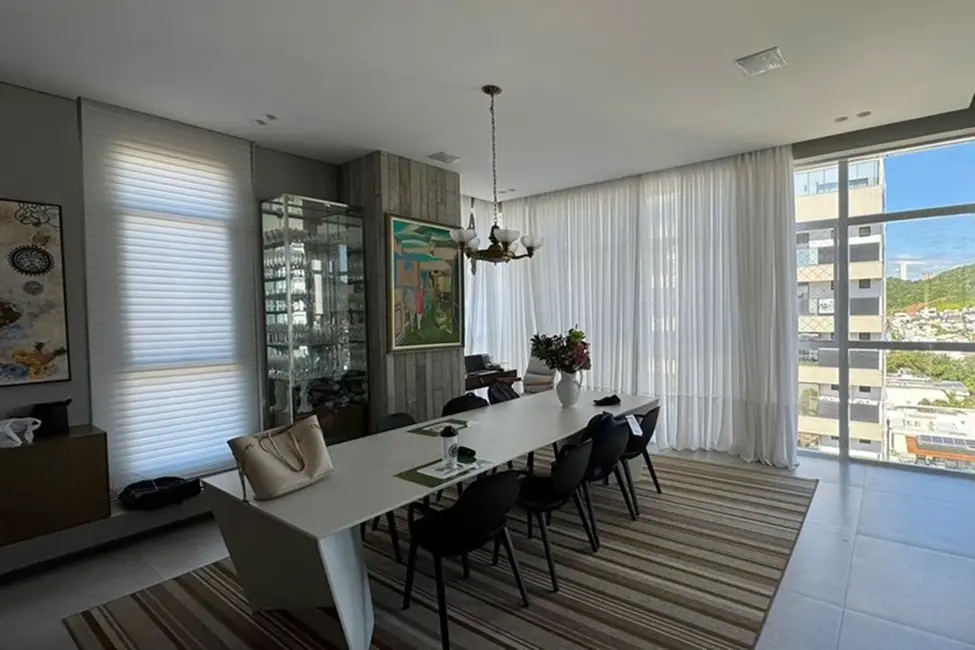 Apartamento com 3 quartos à venda, 156m2 em Itajai - SC - imagem 8 Foto 8 de Apartamento com 3 quartos à venda, 156m2 em Itajai - SC