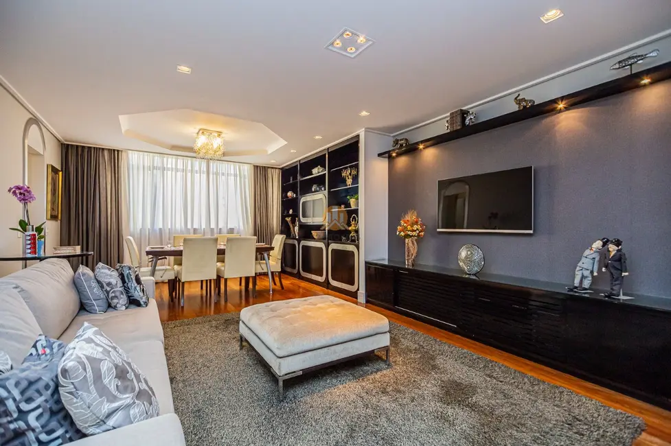 Apartamento com 3 quartos à venda, 212m2 em Santa Cecília, São Paulo - SP - imagem 4 Foto 4 de Apartamento com 3 quartos à venda, 212m2 em Santa Cecília, São Paulo - SP