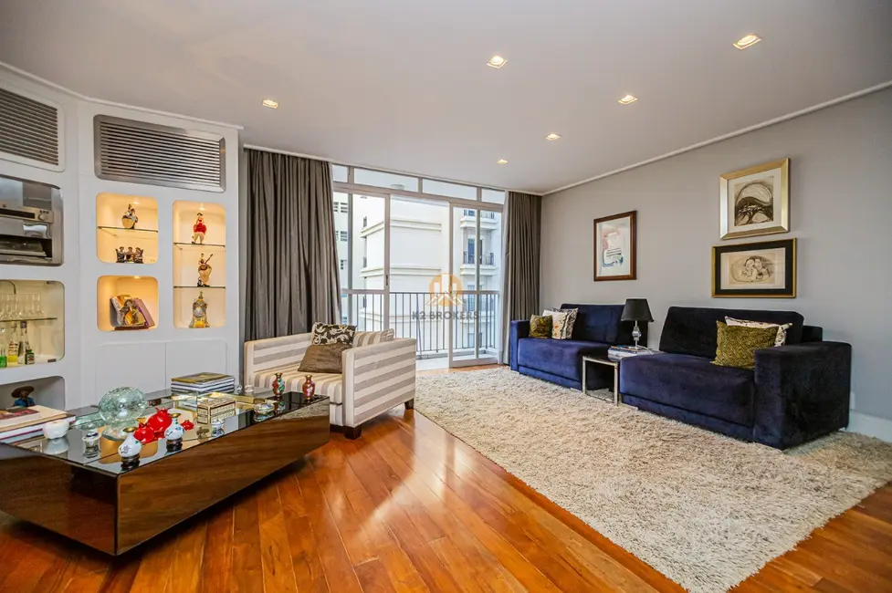 Apartamento com 3 quartos à venda, 212m2 em Santa Cecília, São Paulo - SP - imagem 9 Foto 9 de Apartamento com 3 quartos à venda, 212m2 em Santa Cecília, São Paulo - SP