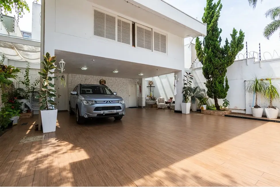 Casa com 4 quartos à venda, 487m2 em Campo Belo, São Paulo - SP - imagem 1 Foto 1 de Casa com 4 quartos à venda, 487m2 em Campo Belo, São Paulo - SP