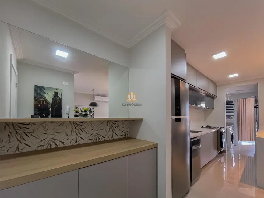 Foto 6 de Apartamento com 2 quartos à venda, 74m2 em Água Verde, Curitiba - PR