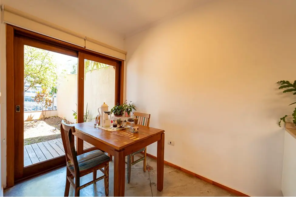 Casa com 3 quartos à venda, 208m2 em Chácara Santo Antônio (Zona Sul), São Paulo - SP - imagem 8 Foto 8 de Casa com 3 quartos à venda, 208m2 em Chácara Santo Antônio (Zona Sul), São Paulo - SP