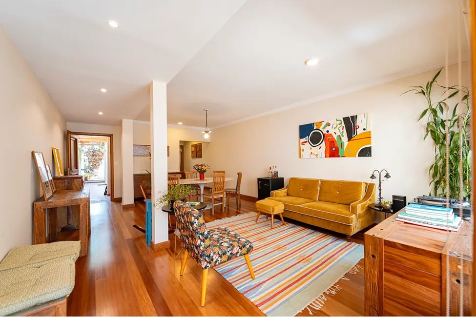 Casa com 3 quartos à venda, 208m2 em Chácara Santo Antônio (Zona Sul), São Paulo - SP - imagem 2 Foto 2 de Casa com 3 quartos à venda, 208m2 em Chácara Santo Antônio (Zona Sul), São Paulo - SP