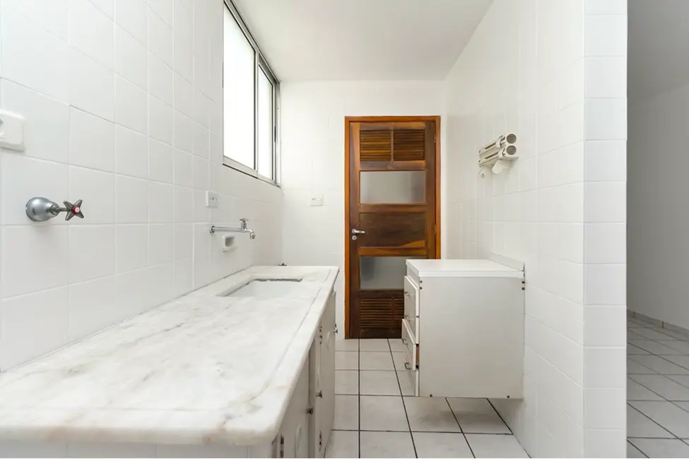 Foto 2 de Apartamento com 2 quartos à venda, 83m2 em Vila Nova Conceição, São Paulo - SP