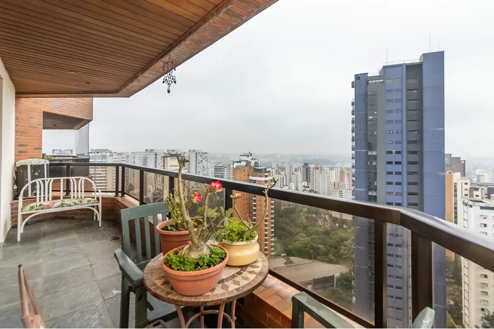 Foto 2 de Apartamento com 3 quartos à venda, 213m2 em Vila Suzana, São Paulo - SP
