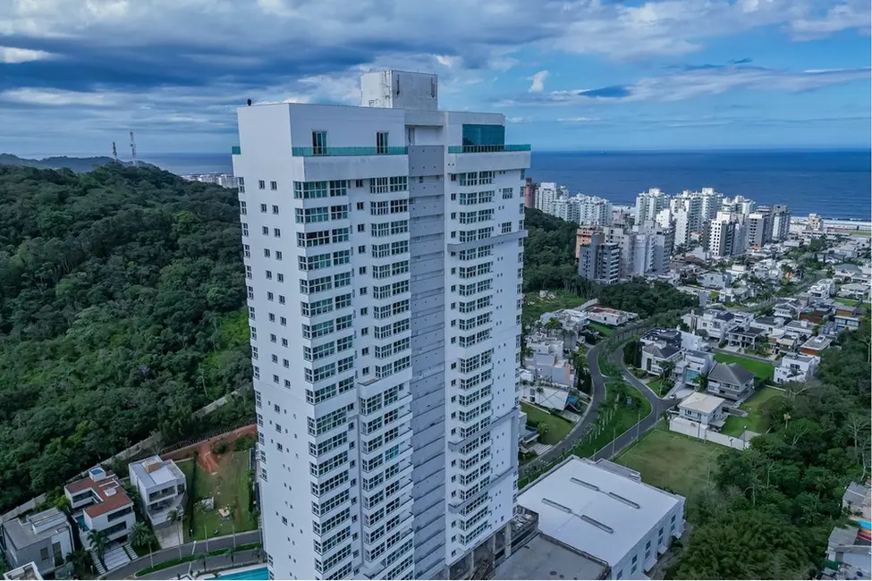Foto 1 de Apartamento com 3 quartos à venda, 139m2 em Itajai - SC