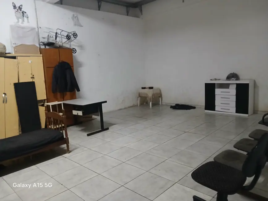 Armazém / Galpão à venda, 200m2 em Lauzane Paulista, São Paulo - SP - imagem 8 Foto 8 de Armazém / Galpão à venda, 200m2 em Lauzane Paulista, São Paulo - SP