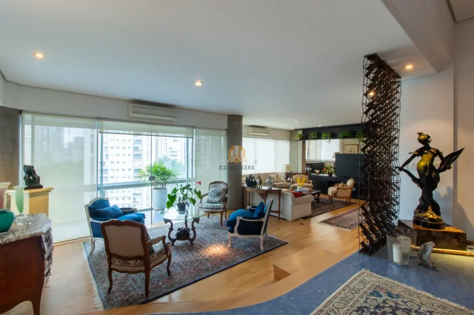 Foto 1 de Apartamento com 4 quartos à venda, 271m2 em São Paulo - SP