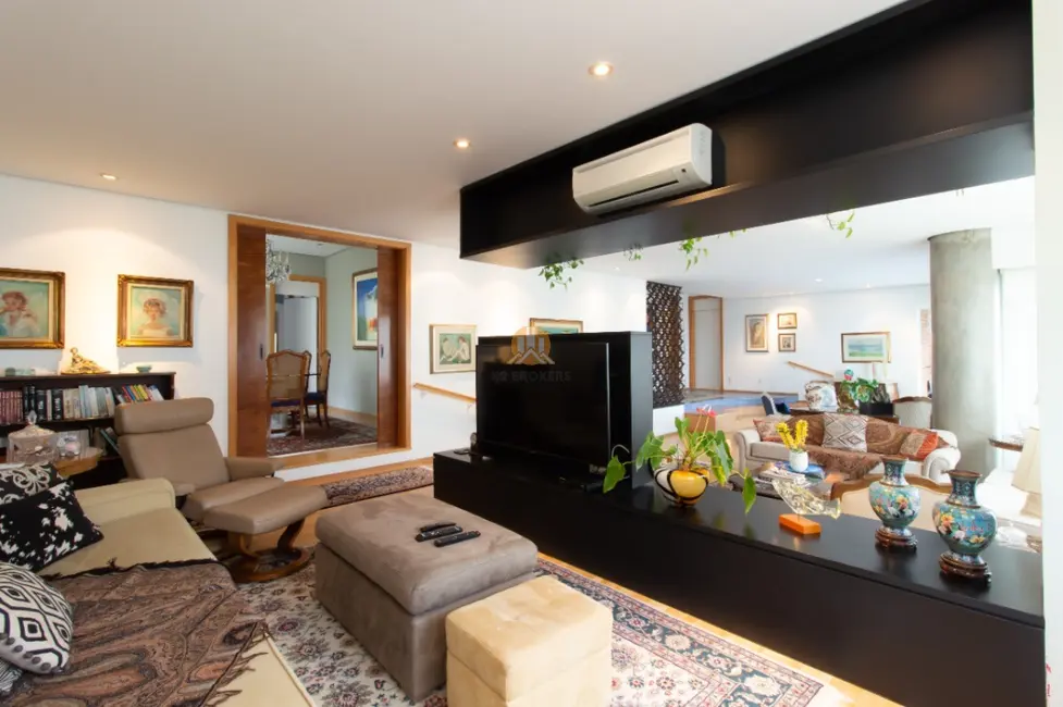 Foto 9 de Apartamento com 4 quartos à venda, 271m2 em São Paulo - SP