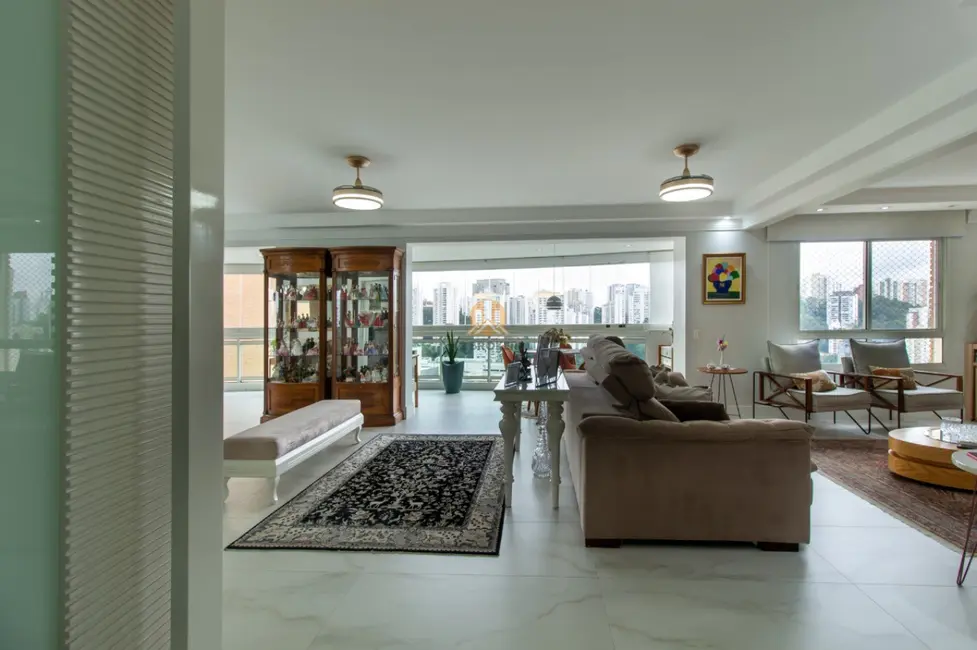 Apartamento com 4 quartos à venda, 261m2 em Vila Andrade, São Paulo - SP - imagem 4 Foto 4 de Apartamento com 4 quartos à venda, 261m2 em Vila Andrade, São Paulo - SP