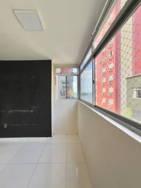 Apartamento com 3 quartos à venda, 101m2 em Centro, Itajai - SC - imagem 5 Foto 5 de Apartamento com 3 quartos à venda, 101m2 em Centro, Itajai - SC