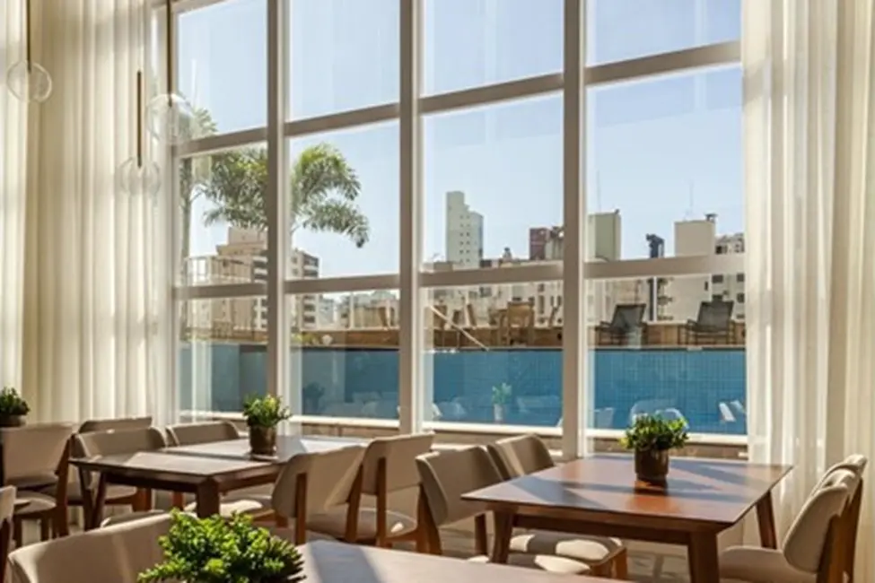 Apartamento com 3 quartos à venda, 167m2 em Centro, Balneario Camboriu - SC - imagem 2 Foto 2 de Apartamento com 3 quartos à venda, 167m2 em Centro, Balneario Camboriu - SC