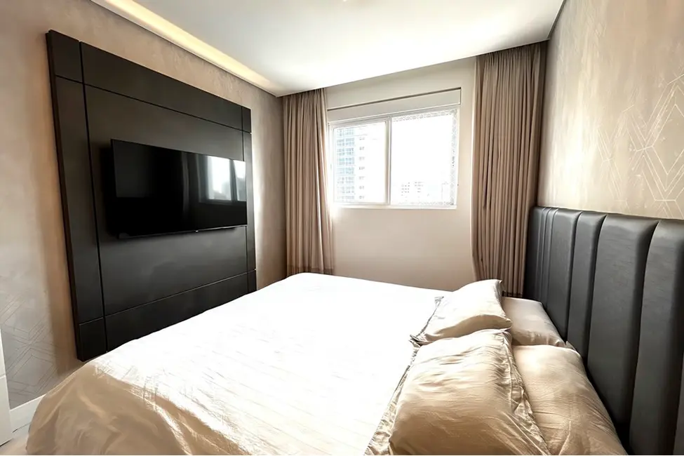 Apartamento com 3 quartos à venda, 167m2 em Centro, Balneario Camboriu - SC - imagem 7 Foto 7 de Apartamento com 3 quartos à venda, 167m2 em Centro, Balneario Camboriu - SC