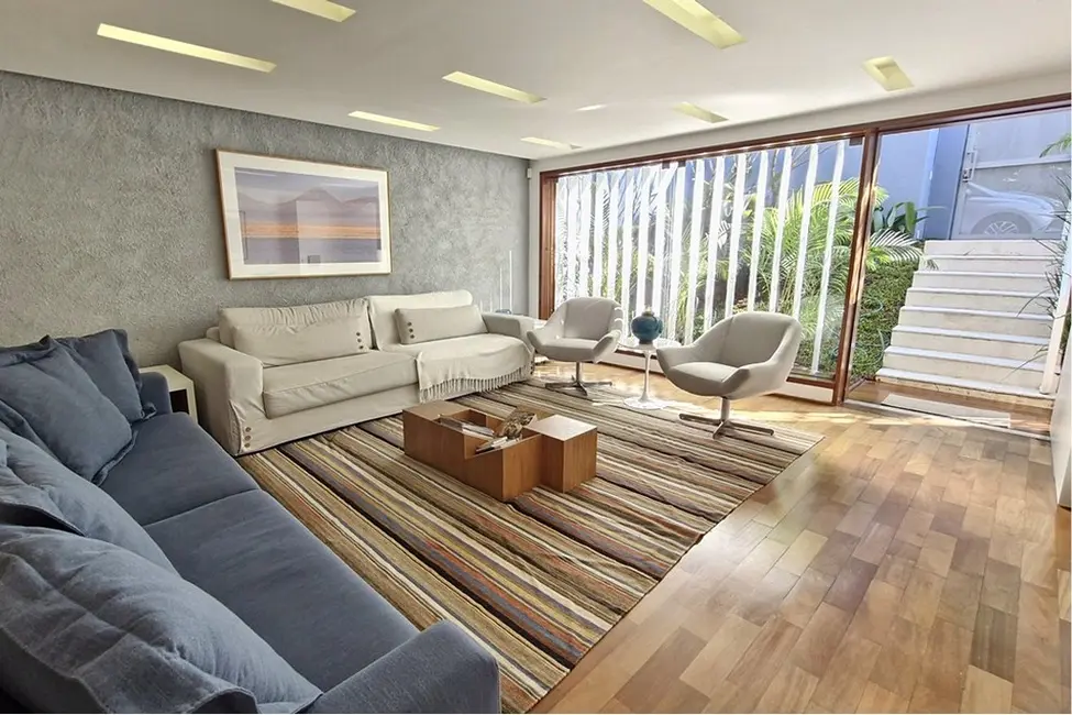 Casa com 3 quartos à venda, 315m2 em Jardim Prudência, São Paulo - SP - imagem 1 Foto 1 de Casa com 3 quartos à venda, 315m2 em Jardim Prudência, São Paulo - SP