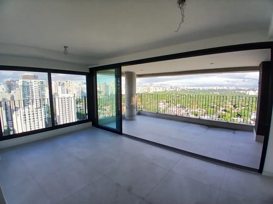 Apartamento com 3 quartos à venda, 134m2 em Pinheiros, São Paulo - SP - imagem 1 Foto 1 de Apartamento com 3 quartos à venda, 134m2 em Pinheiros, São Paulo - SP