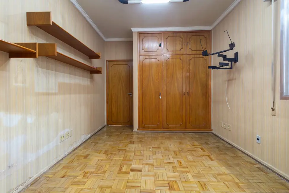 Apartamento com 3 quartos à venda, 220m2 em Higienópolis, São Paulo - SP - imagem 2 Foto 2 de Apartamento com 3 quartos à venda, 220m2 em Higienópolis, São Paulo - SP