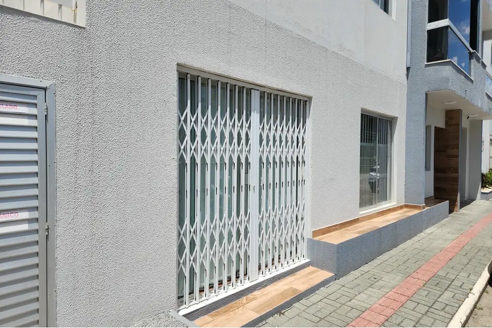 Foto 1 de Loja à venda, 67m2 em Gravatá, Navegantes - SC
