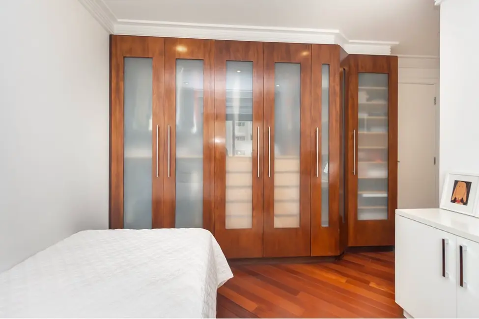 Apartamento com 4 quartos à venda, 160m2 em Campo Belo, São Paulo - SP - imagem 8 Foto 8 de Apartamento com 4 quartos à venda, 160m2 em Campo Belo, São Paulo - SP