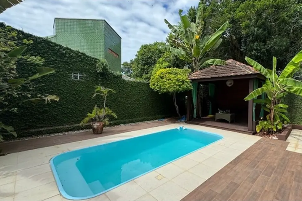Casa com 4 quartos à venda, 350m2 em Ariribá, Balneario Camboriu - SC - imagem 7 Foto 7 de Casa com 4 quartos à venda, 350m2 em Ariribá, Balneario Camboriu - SC