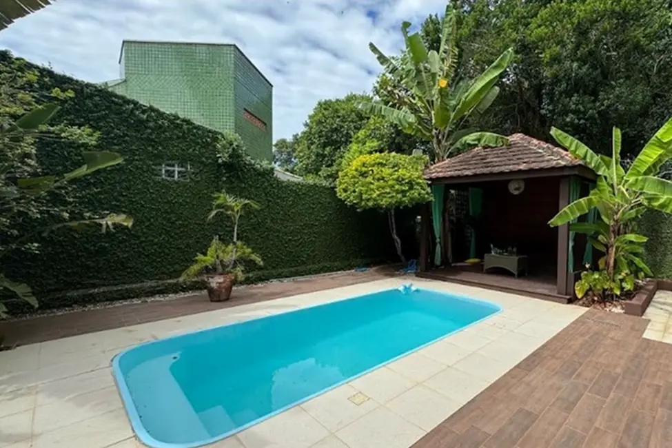 Casa com 4 quartos à venda, 350m2 em Ariribá, Balneario Camboriu - SC - imagem 6 Foto 6 de Casa com 4 quartos à venda, 350m2 em Ariribá, Balneario Camboriu - SC