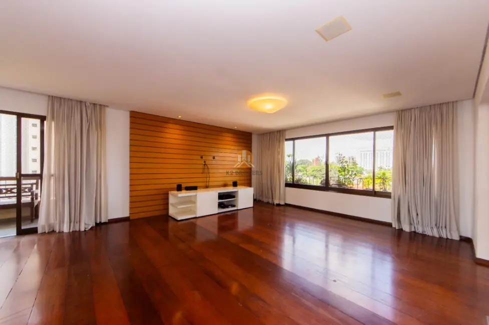 Apartamento com 4 quartos à venda e para alugar, 327m2 em Santo Amaro, São Paulo - SP - imagem 2 Foto 2 de Apartamento com 4 quartos à venda e para alugar, 327m2 em Santo Amaro, São Paulo - SP