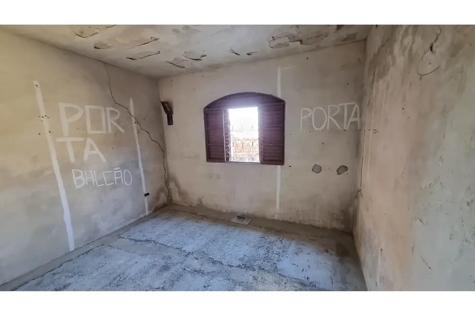 Foto 9 de Casa com 2 quartos à venda, 158m2 em Embu Das Artes - SP